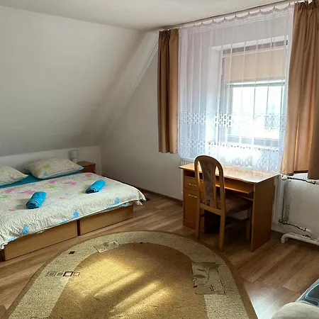 Privat Antoni - V Rd דירה טברדושין